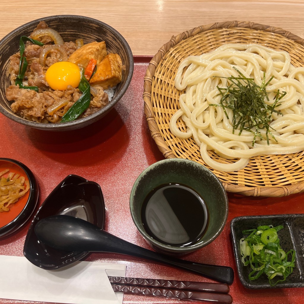 ユーザーが投稿した牛すき焼き丼定食の写真 - 実際訪問したユーザーが直接撮影して投稿した悲田院町うどん穂の香 天王寺Mio店の写真