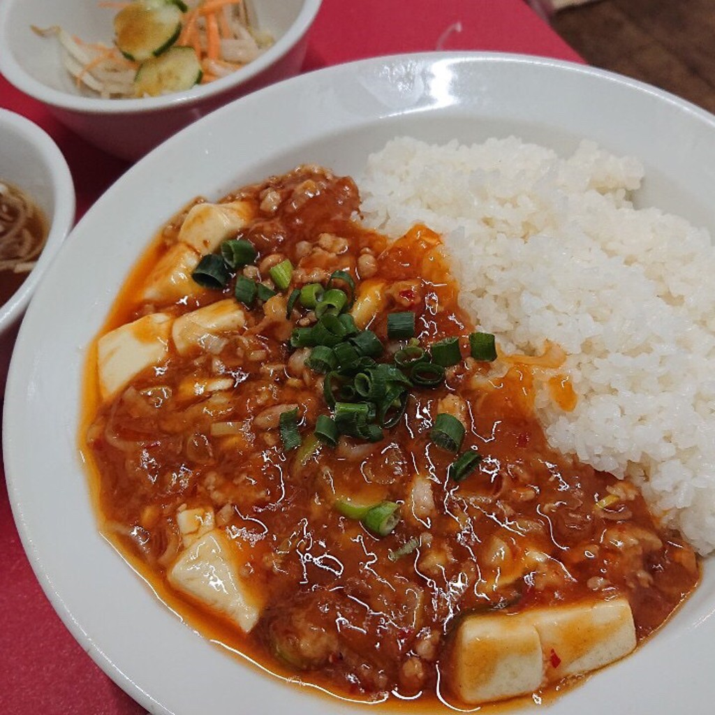 ユーザーが投稿した麻婆丼の写真 - 実際訪問したユーザーが直接撮影して投稿した小町ラーメン / つけ麺大新 鎌倉店の写真