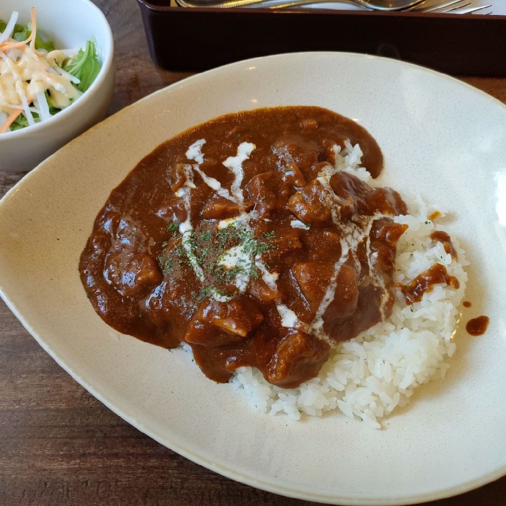 ユーザーが投稿した牛すじカレーの写真 - 実際訪問したユーザーが直接撮影して投稿した平田町三郷カレーラ・リーモの写真