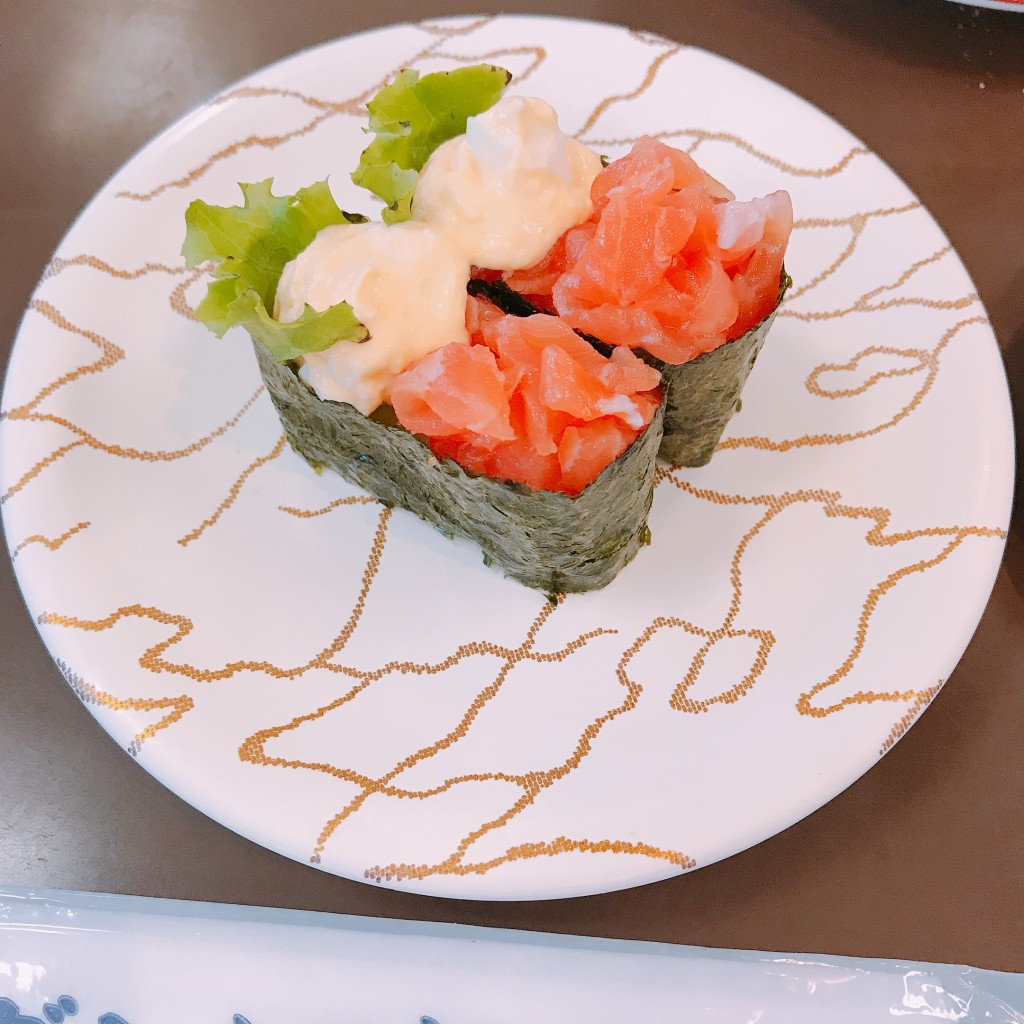 ユーザーが投稿した卵サラダとサーモンの軍艦の写真 - 実際訪問したユーザーが直接撮影して投稿した美浜回転寿司グルメ回転寿司市場 美浜店の写真