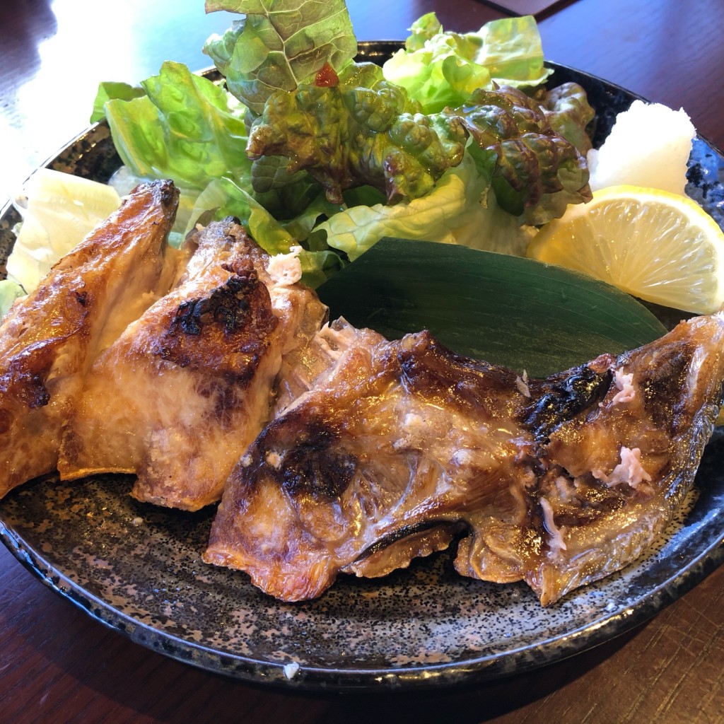 ユーザーが投稿したブリカマ塩焼きの写真 - 実際訪問したユーザーが直接撮影して投稿した鵠沼石上寿司寿司ダイニング甚伍朗の写真
