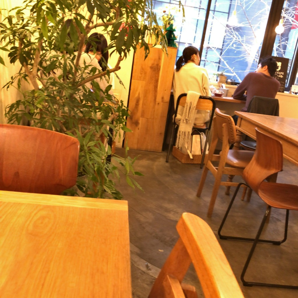 実際訪問したユーザーが直接撮影して投稿した新宿カフェMOVE CAFEの写真