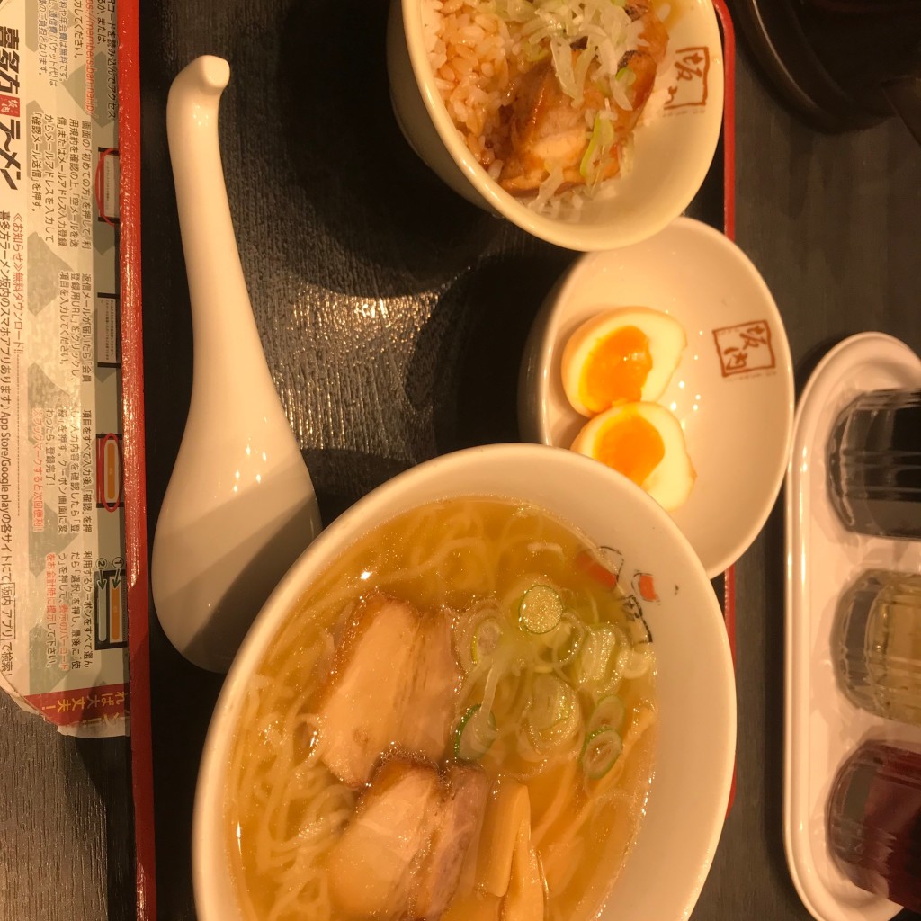 ユーザーが投稿した半ラーメンセットの写真 - 実際訪問したユーザーが直接撮影して投稿した布田ラーメン専門店喜多方ラーメン 坂内   調布店の写真