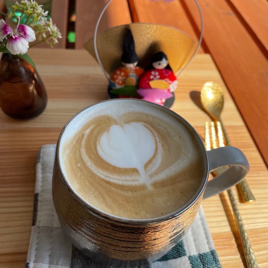 ユーザーが投稿したカフェラテの写真 - 実際訪問したユーザーが直接撮影して投稿した中島東コーヒー専門店中島九条珈琲の写真