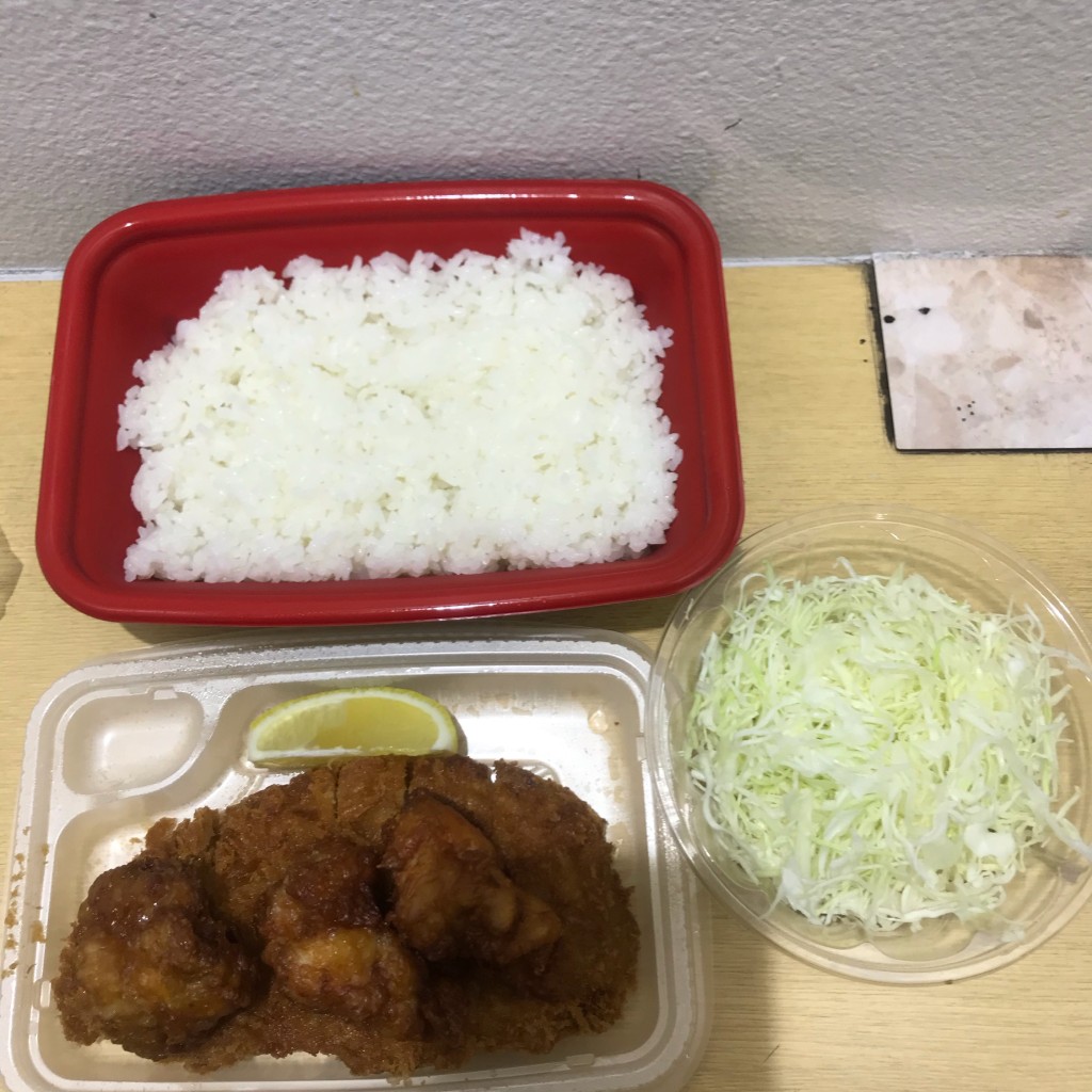 ユーザーが投稿した弁当ロース唐揚げ定食の写真 - 実際訪問したユーザーが直接撮影して投稿した新橋とんかつ松のや 新橋店の写真