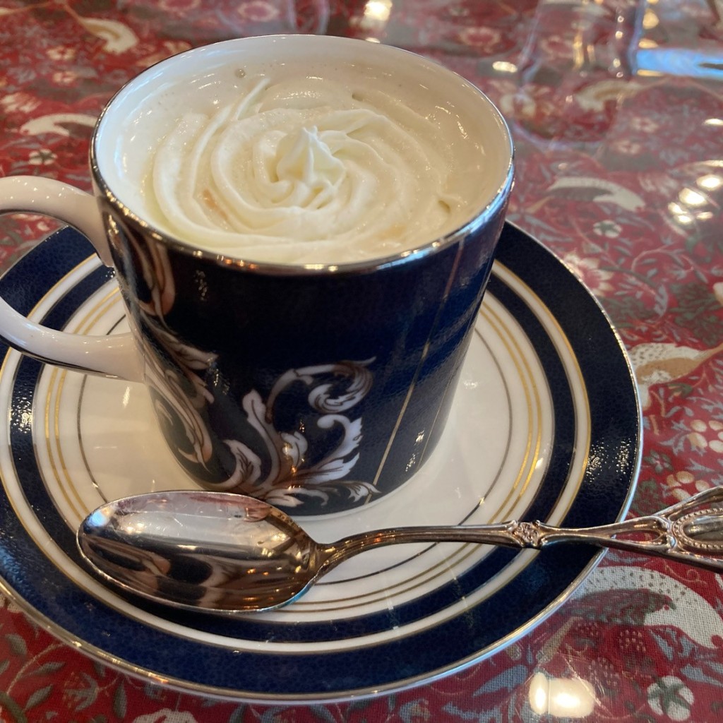 ユーザーが投稿したウインナーコーヒーの写真 - 実際訪問したユーザーが直接撮影して投稿した御成町喫茶店鎌倉ゆりあぺむぺるの写真