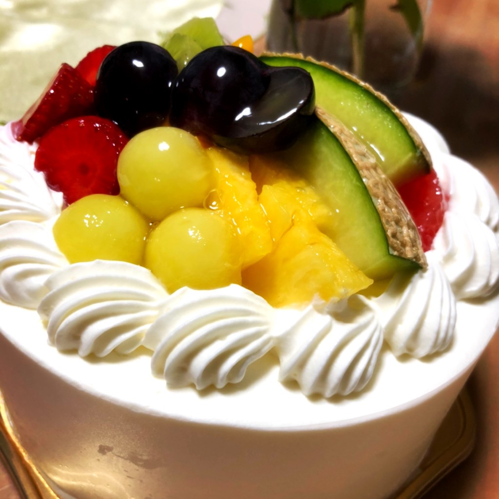 ユーザーが投稿したホールケーキの写真 - 実際訪問したユーザーが直接撮影して投稿した上荻スイーツ千疋屋 ケーキショップ店の写真