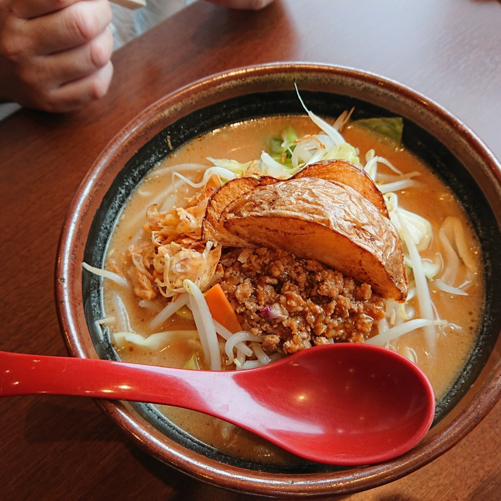 ユーザーが投稿した北海道味噌野菜らーめんの写真 - 実際訪問したユーザーが直接撮影して投稿した南平台ラーメン専門店田所商店 宮前店の写真