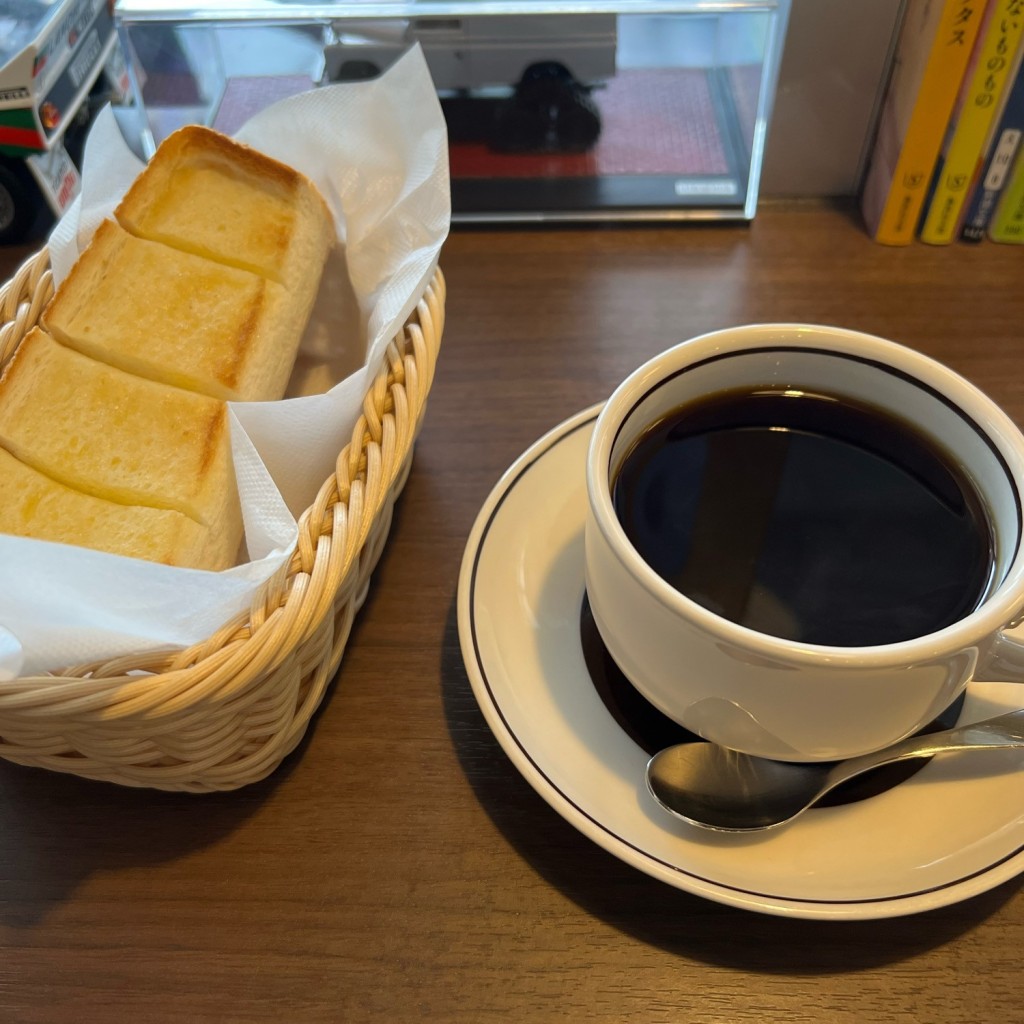 ユーザーが投稿したコーヒーセット(バター)aの写真 - 実際訪問したユーザーが直接撮影して投稿した堤町通り喫茶店純喫茶ツタヤの写真