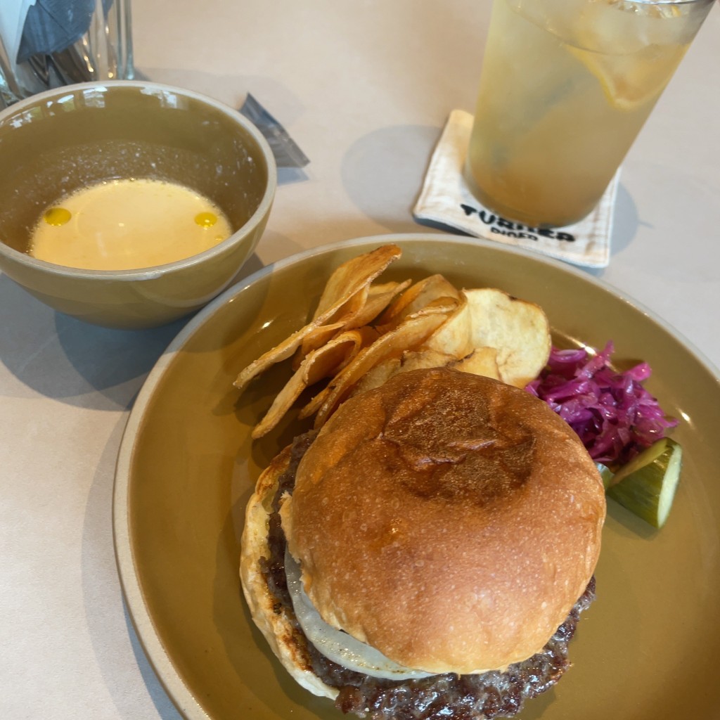 働くママA孤独のグルメさんが投稿した東海岸北ハンバーガーのお店TUNER DINER 茅ヶ崎店/ターナー ダイナー チガサキテンの写真