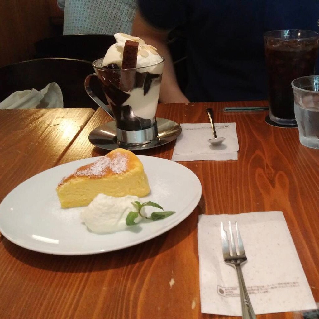 ユーザーが投稿したチーズケーキの写真 - 実際訪問したユーザーが直接撮影して投稿した銀座コーヒー専門店三十間 銀座本店の写真
