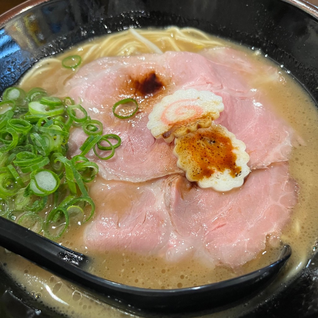 ユーザーが投稿した黒 味玉ラーメンの写真 - 実際訪問したユーザーが直接撮影して投稿した西郊通ラーメン専門店一番軒×がブリチキン。の写真