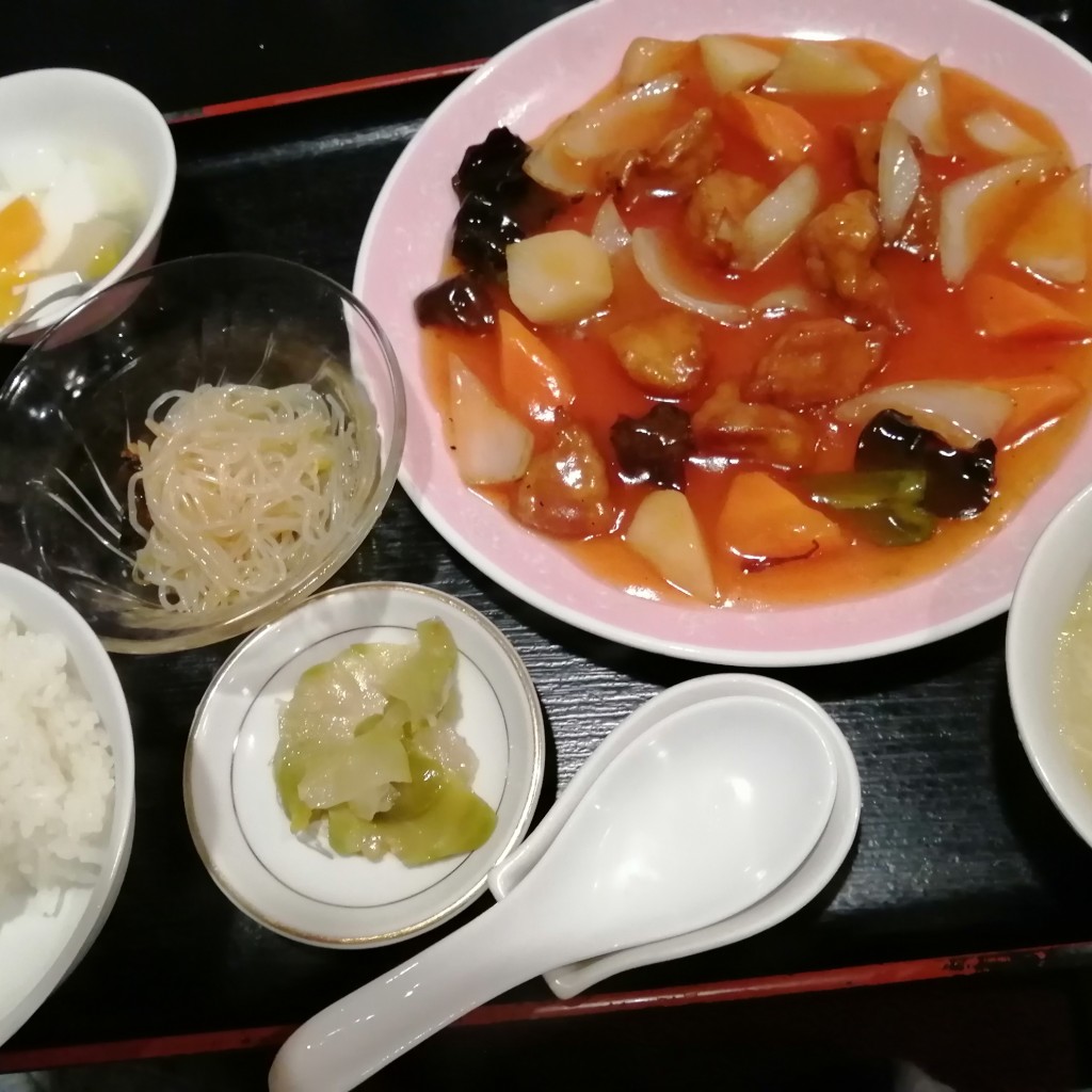 ユーザーが投稿した酢豚定食の写真 - 実際訪問したユーザーが直接撮影して投稿した八幡中華料理愛食飯店の写真