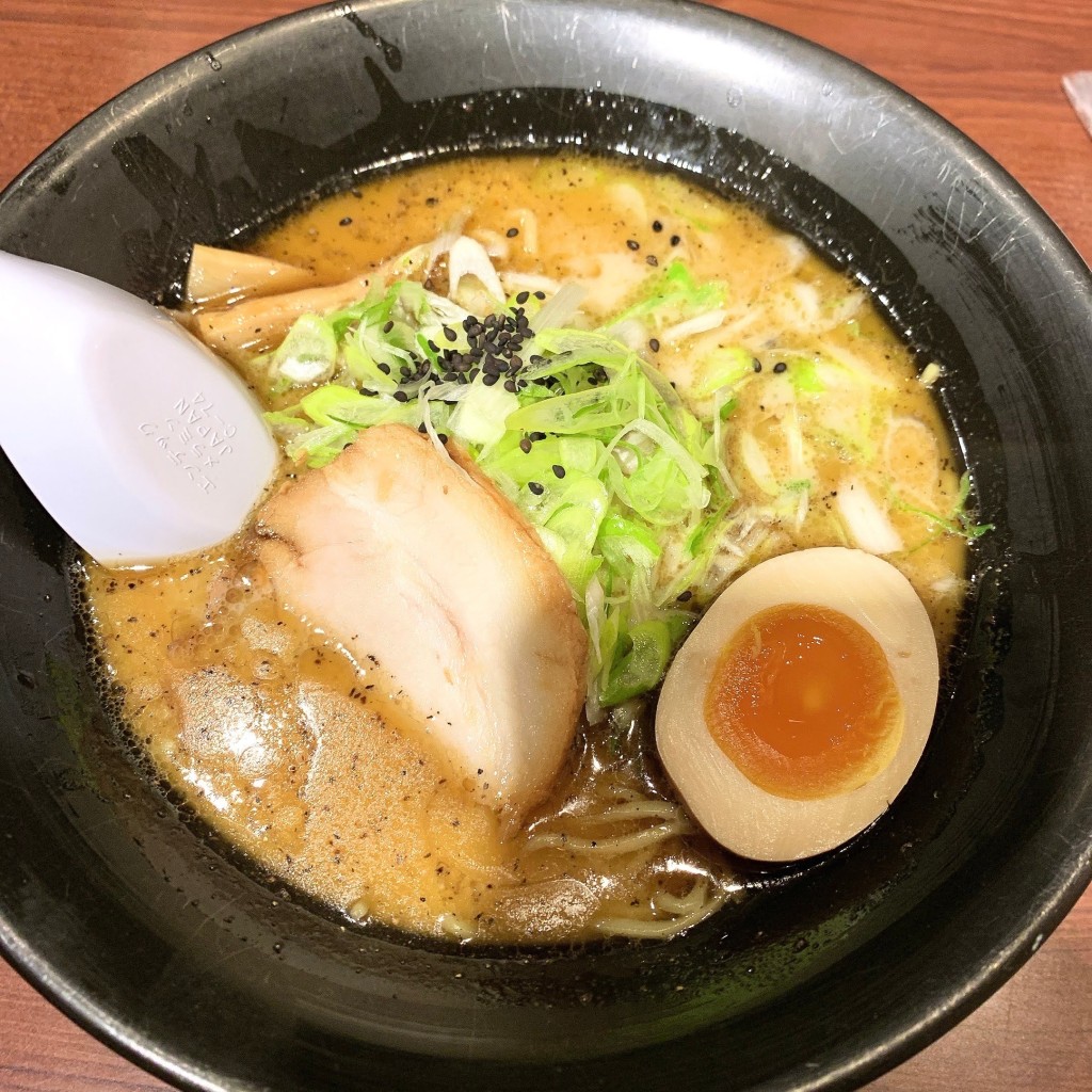 さんぽんさんが投稿した前田南町ラーメン専門店のお店麺屋はやたろう 豊橋店/メンヤハヤタロウの写真