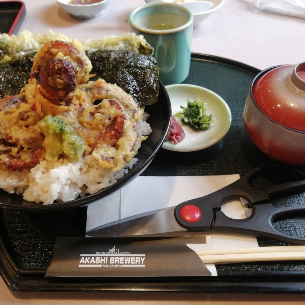 ユーザーが投稿したびっくりタコ丼 (味噌汁)の写真 - 実際訪問したユーザーが直接撮影して投稿した大久保町西島和食 / 日本料理ながさわ 明石江井島酒館の写真
