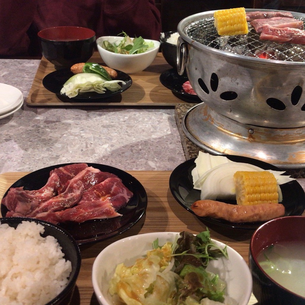 ユーザーが投稿した牛カルビロース定食の写真 - 実際訪問したユーザーが直接撮影して投稿した松永町焼肉牛楽屋の写真