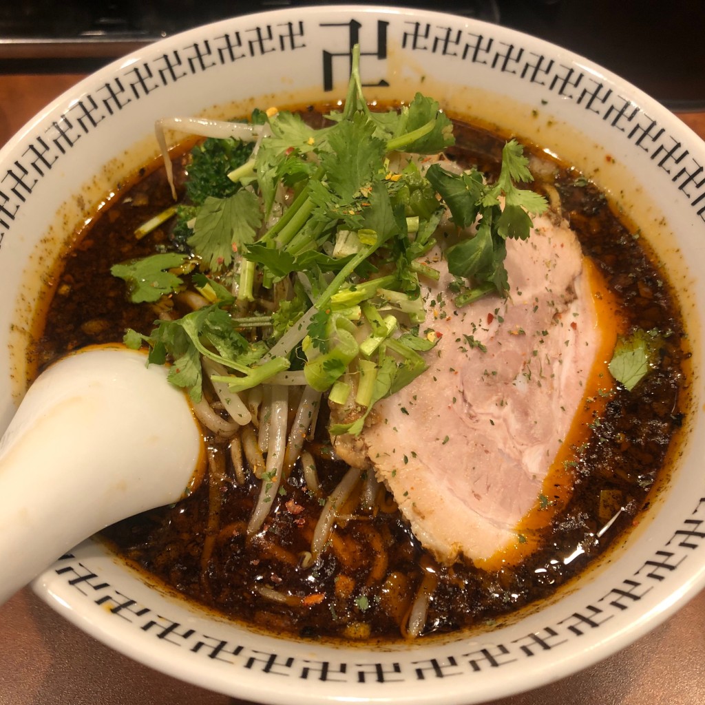 ユーザーが投稿したスパイスラーメンの写真 - 実際訪問したユーザーが直接撮影して投稿した台東ラーメン / つけ麺スパイス・ラー麺 卍力 秋葉原店の写真