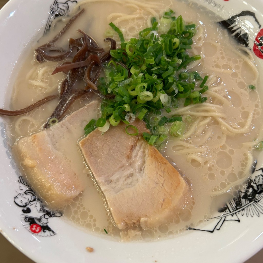 ユーザーが投稿した豚骨ラーメンの写真 - 実際訪問したユーザーが直接撮影して投稿したセントレアラーメン専門店フジヤマゴーゴー シアトルラーメンスタンドの写真