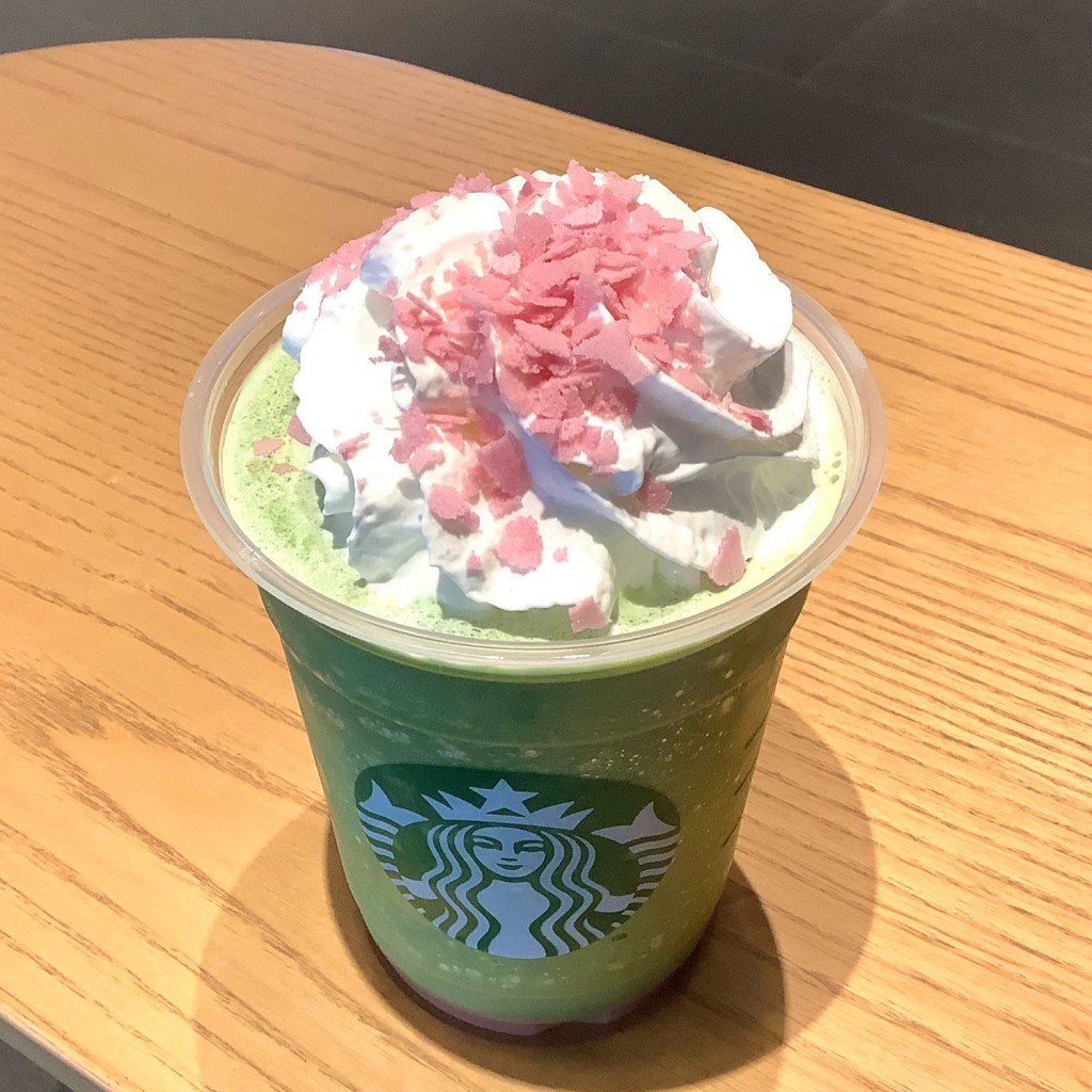 ユーザーが投稿した花見抹茶クリームフラペチーノの写真 - 実際訪問したユーザーが直接撮影して投稿した荒井町小松原カフェスターバックスコーヒー 高砂小松原店の写真