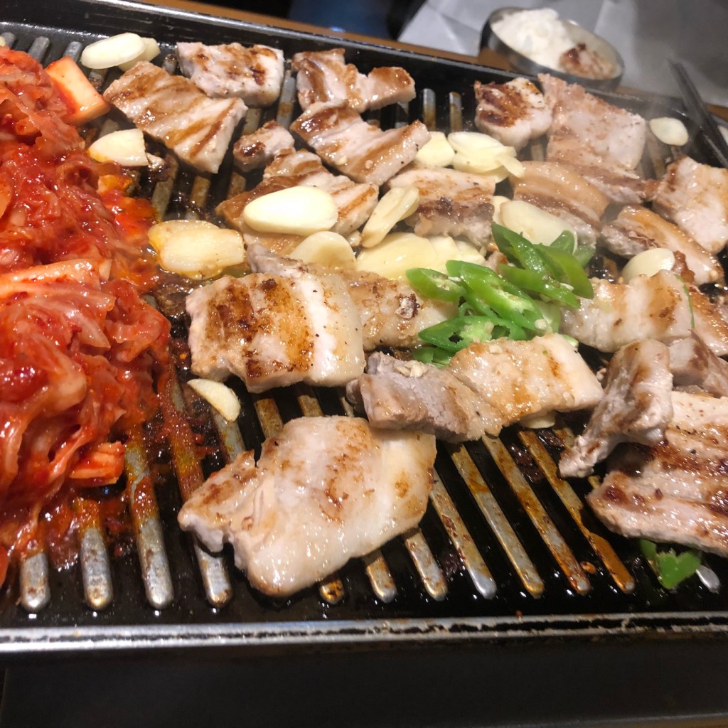ユーザーが投稿したサンギョプサルの写真 - 実際訪問したユーザーが直接撮影して投稿した中央各国料理韓国家庭料理おこげの写真