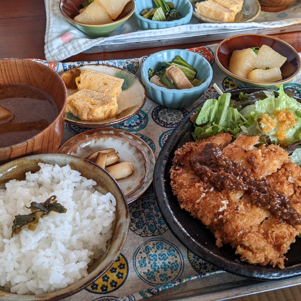 ユーザーが投稿したnowa定食デザートセットの写真 - 実際訪問したユーザーが直接撮影して投稿した芥川町カフェノワカフェの写真