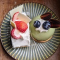 抹茶ロール - 実際訪問したユーザーが直接撮影して投稿した遠見塚ケーキパティスリークロリ Patisserie Colorisの写真のメニュー情報