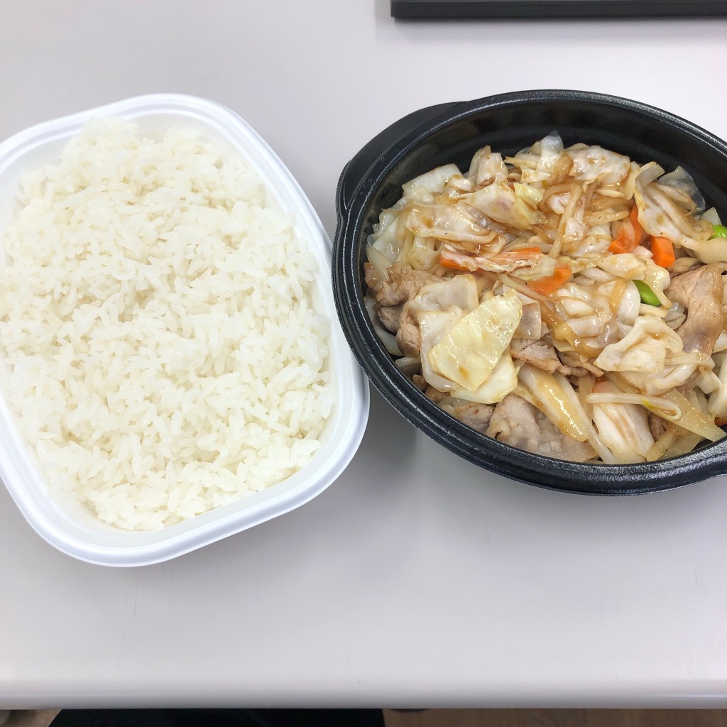 ユーザーが投稿した肉野菜炒め弁当の写真 - 実際訪問したユーザーが直接撮影して投稿した中尾お弁当ほっともっと 中尾店の写真