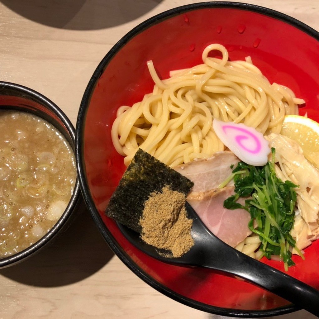 TAMAGOoさんが投稿した名駅ラーメン / つけ麺のお店東京ラーメン いな世の写真