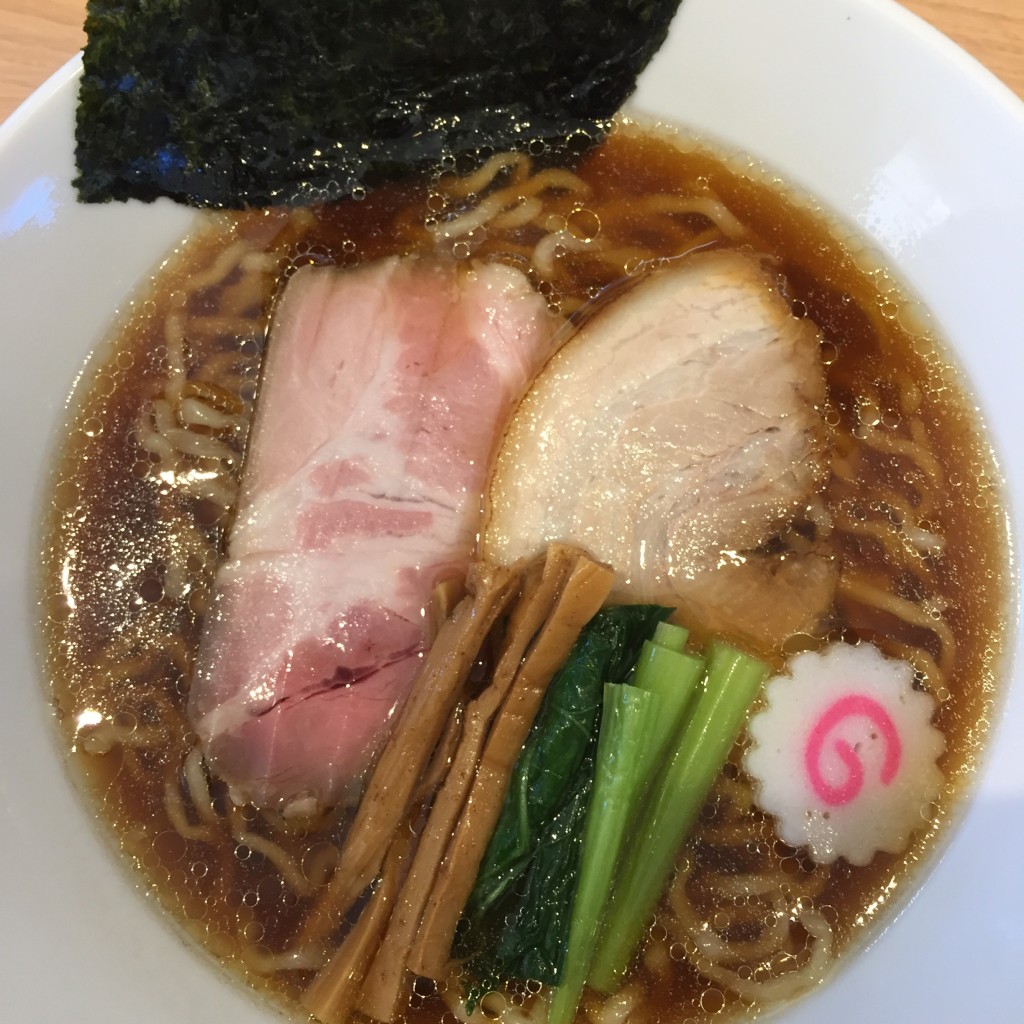 ユーザーが投稿した鶏だし醤油ラーメンの写真 - 実際訪問したユーザーが直接撮影して投稿した牛川通つけ麺専門店ラーメン 歩く花の写真