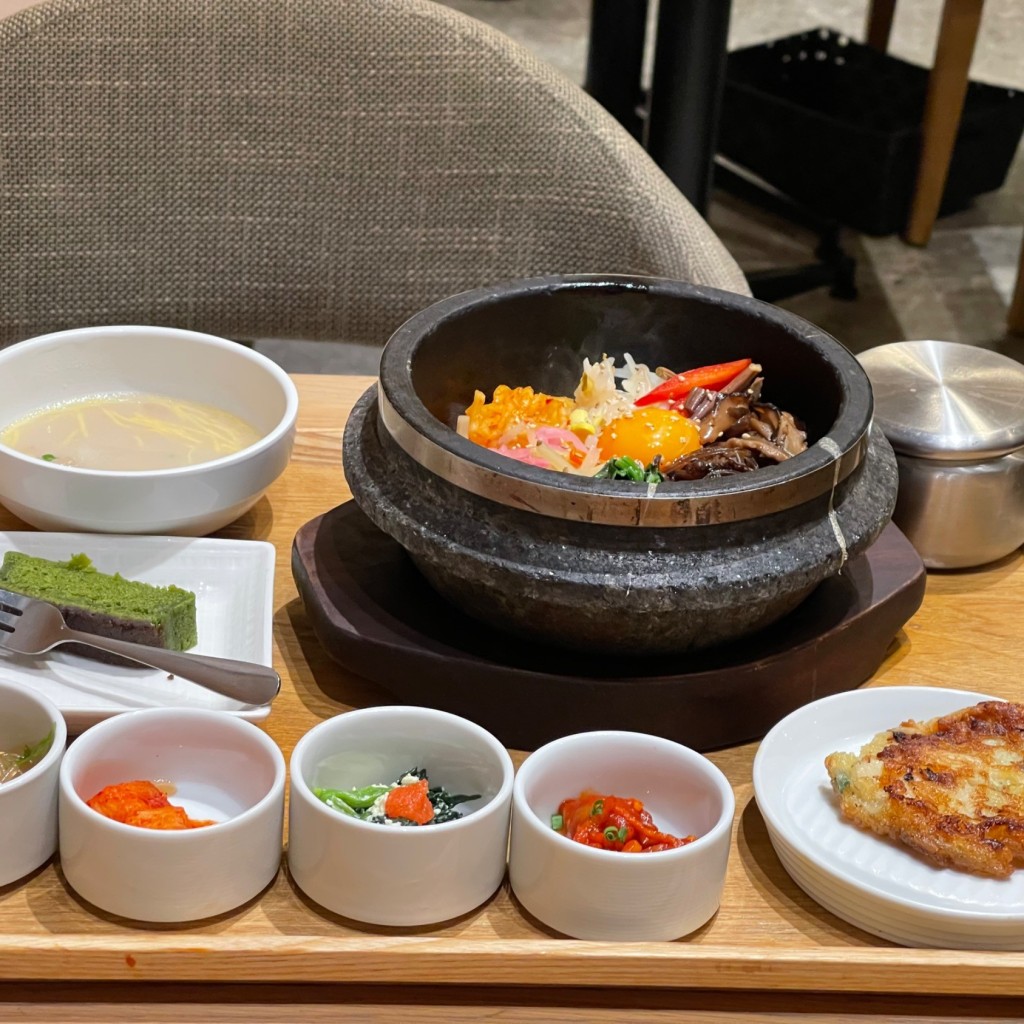 ユーザーが投稿した石焼ビビンバセットの写真 - 実際訪問したユーザーが直接撮影して投稿した高松町韓国料理美菜莉 西宮ガーデンズ店の写真