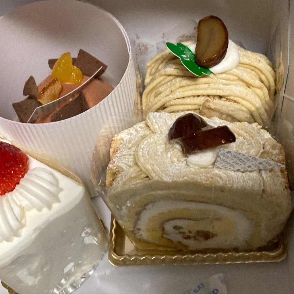ユーザーが投稿した蒸し栗ロールの写真 - 実際訪問したユーザーが直接撮影して投稿した松が丘ケーキフランス菓子 葦 茅ヶ崎海岸店の写真