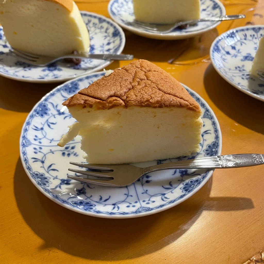 ユーザーが投稿したチーズケーキの写真 - 実際訪問したユーザーが直接撮影して投稿した螢池西町ケーキりくろーおじさんの店 大阪伊丹空港店の写真
