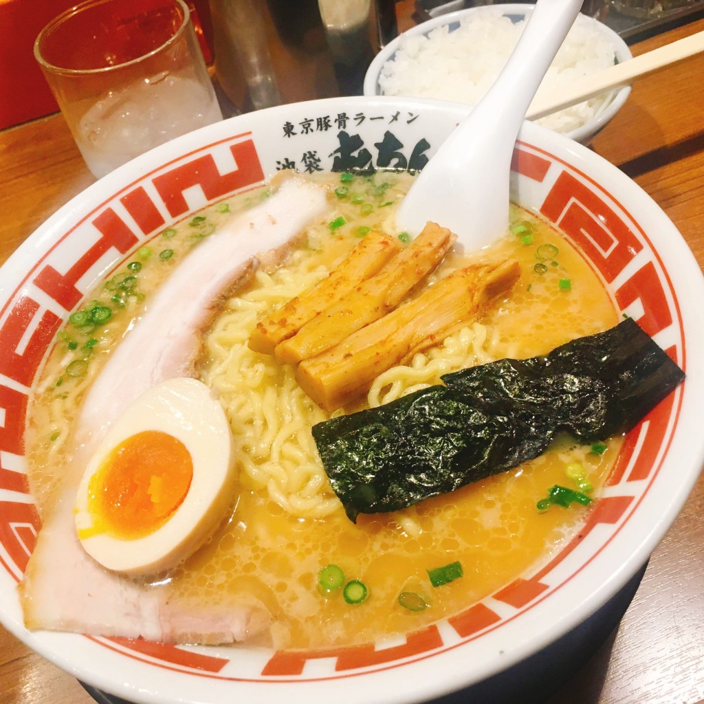 みねすとろねさんが投稿した西池袋ラーメン専門店のお店屯ちん 池袋西口店の写真