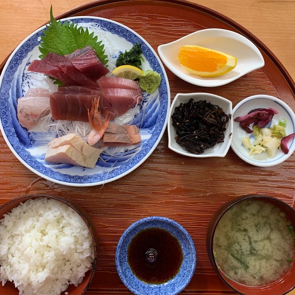 ユーザーが投稿した刺身定食の写真 - 実際訪問したユーザーが直接撮影して投稿した御前崎魚介 / 海鮮料理海鮮料理 みはるの写真