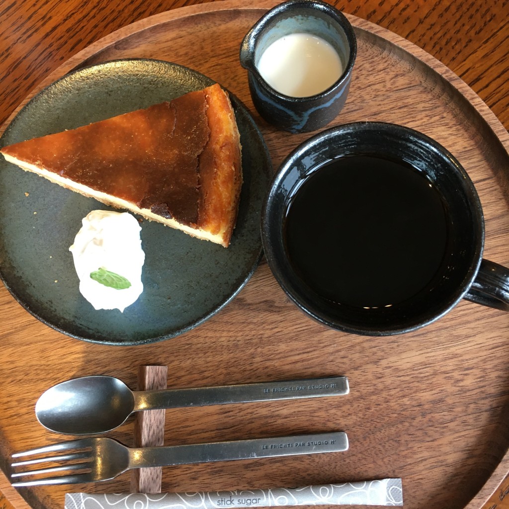 ユーザーが投稿したチーズケーキの写真 - 実際訪問したユーザーが直接撮影して投稿した上岡本町カフェ柏木工 高山ショールーム cafeの写真