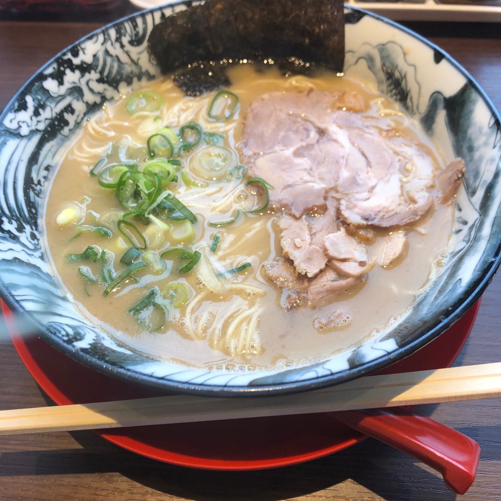 ユーザーが投稿したラーメンと半カレーライスの写真 - 実際訪問したユーザーが直接撮影して投稿した大黒町ラーメン / つけ麺炎龍の写真