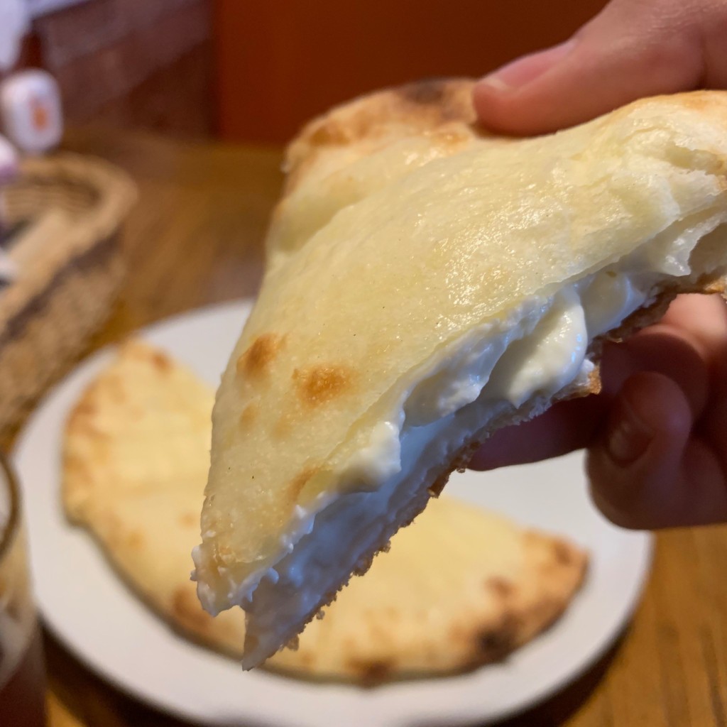 ユーザーが投稿したクリームチーズナンの写真 - 実際訪問したユーザーが直接撮影して投稿した今川町カレーナンハウス 刈谷店の写真