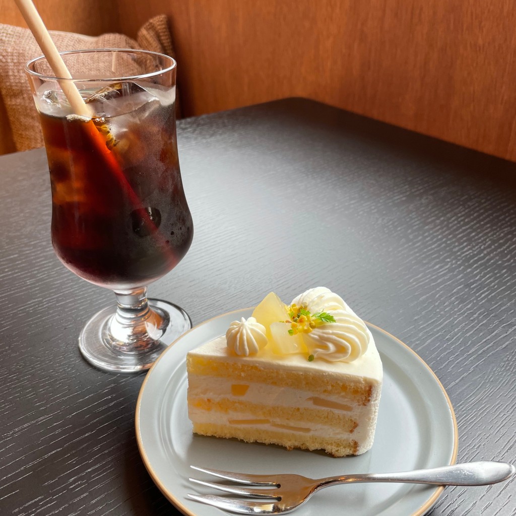 ユーザーが投稿した洋梨のショートケーキの写真 - 実際訪問したユーザーが直接撮影して投稿した高松町カフェCAFE Lululuの写真
