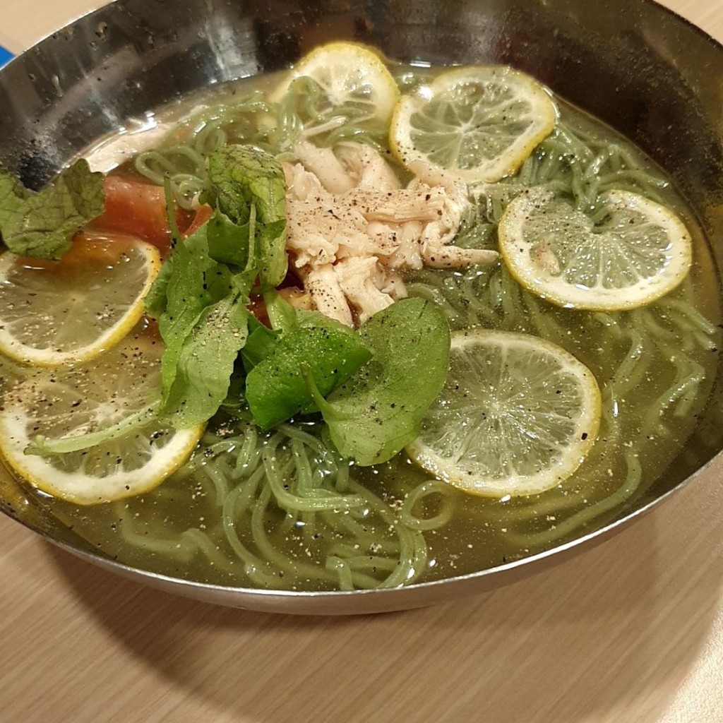 ユーザーが投稿したレモン ラーメンの写真 - 実際訪問したユーザーが直接撮影して投稿した上津ファミリーレストランガスト 久留米上津店の写真