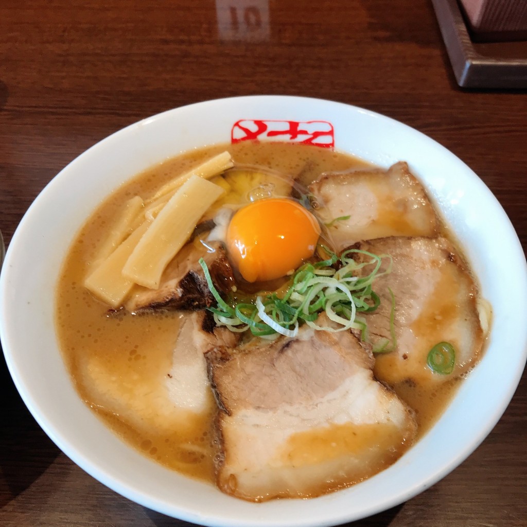 単身赴任おじさんさんが投稿した横須町ラーメン / つけ麺のお店中華そば 猪虎/チュウカソバ イノコの写真