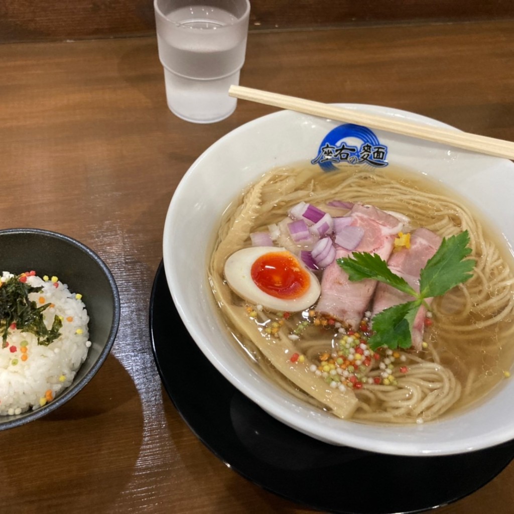 けいいいさんが投稿した学文殿町ラーメン専門店のお店座右の麺の写真