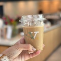 カフェラテ - 実際訪問したユーザーが直接撮影して投稿した六本木カフェVERVE COFFEE ROASTERS ROPPONGIの写真のメニュー情報