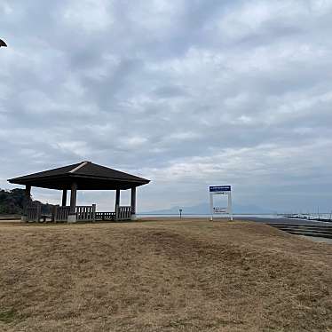 実際訪問したユーザーが直接撮影して投稿した住吉町自然名所長部田海床路の写真