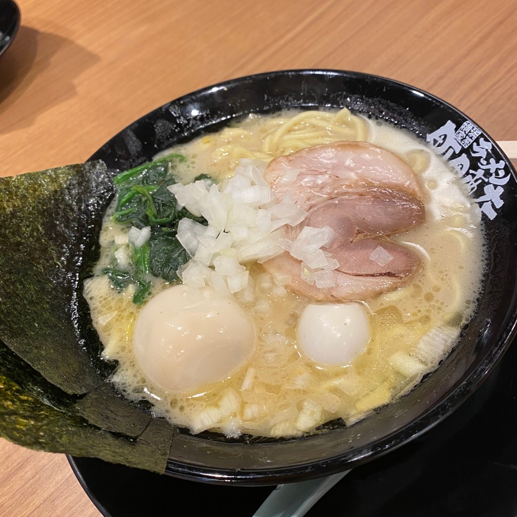 ユーザーが投稿した味玉ラーメンの写真 - 実際訪問したユーザーが直接撮影して投稿した彌富通ラーメン専門店町田商店 弥富通店の写真