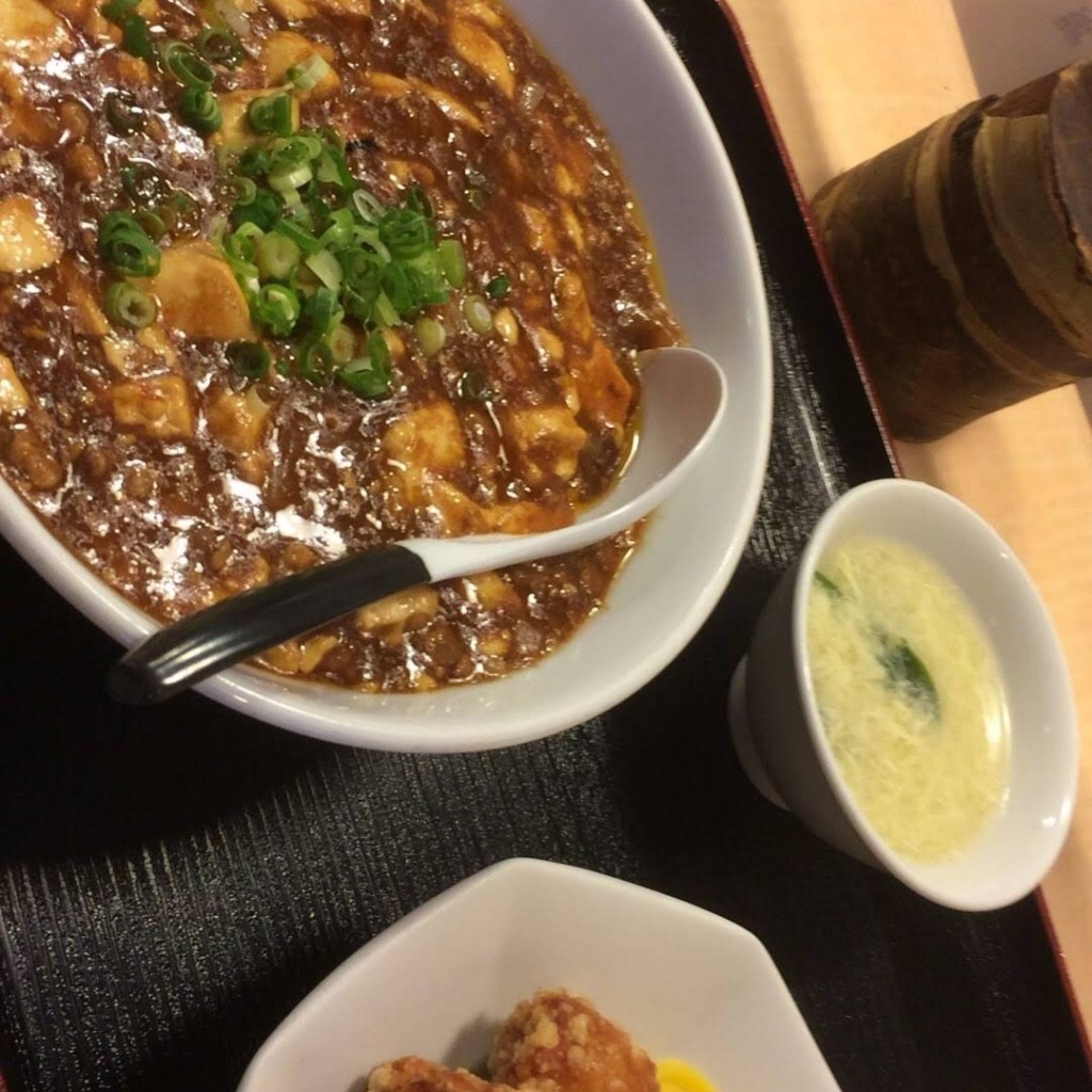 ユーザーが投稿した麻婆丼 唐揚げセットの写真 - 実際訪問したユーザーが直接撮影して投稿した山越中華料理四川飯店の写真