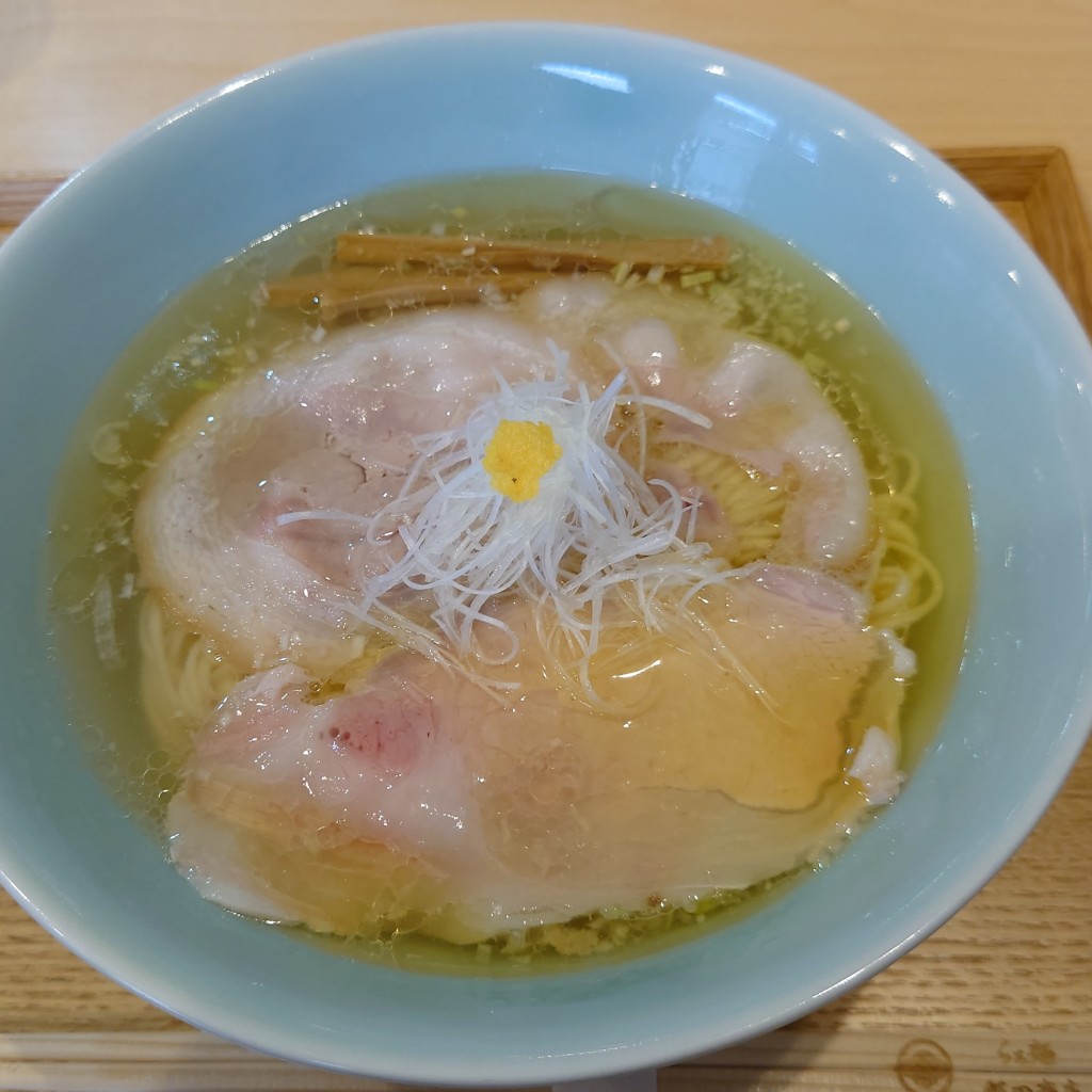 ユーザーが投稿した塩らぁ麺の写真 - 実際訪問したユーザーが直接撮影して投稿した土肥ラーメン / つけ麺らぁ麺屋 飯田商店の写真