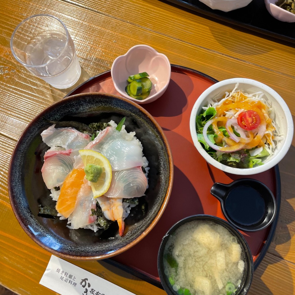 ユーザーが投稿したLunch海鮮丼の写真 - 実際訪問したユーザーが直接撮影して投稿した土堂魚介 / 海鮮料理かき左右衛門の写真