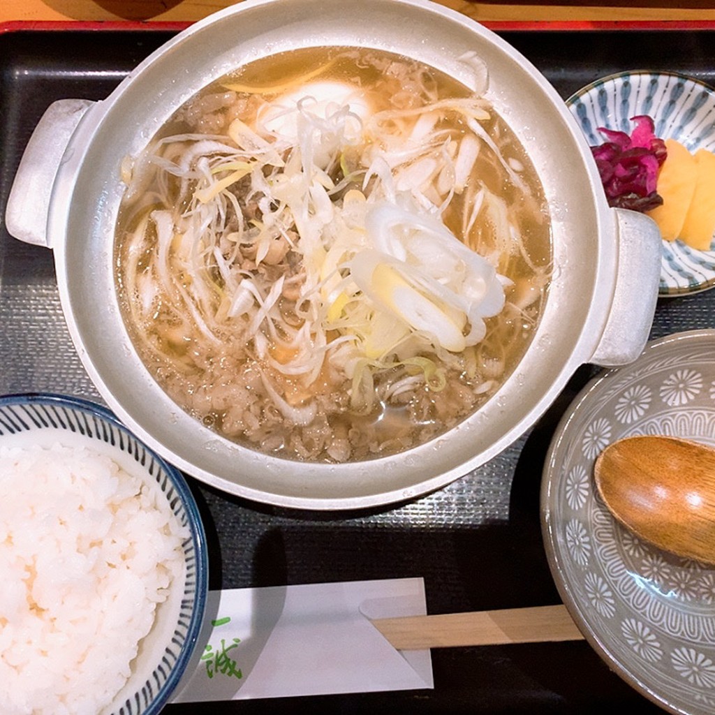 ユーザーが投稿した肉豆腐定食の写真 - 実際訪問したユーザーが直接撮影して投稿した南本町懐石料理 / 割烹一誠の写真