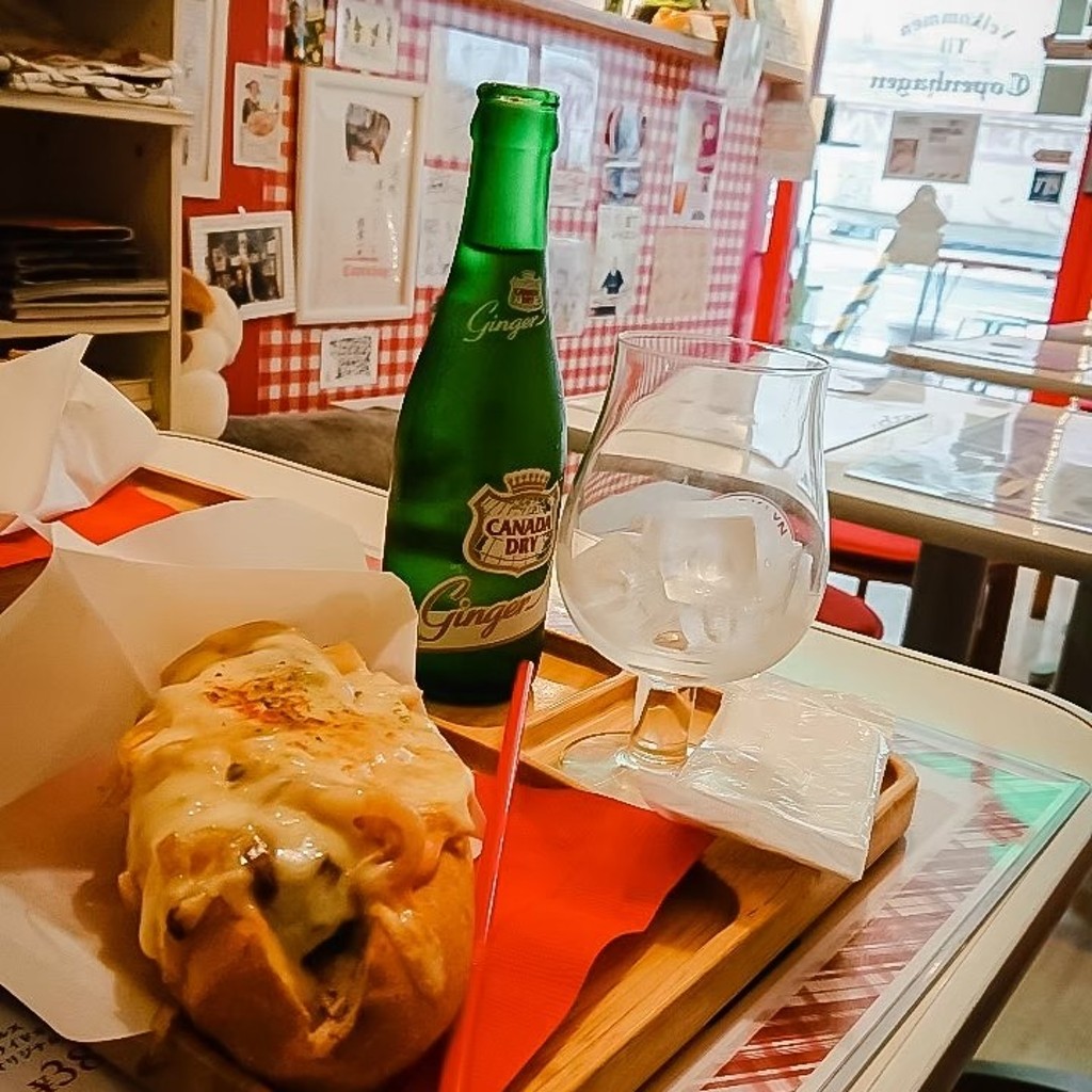 ユーザーが投稿したチーズホットドッグの写真 - 実際訪問したユーザーが直接撮影して投稿した須磨浦通サンドイッチコペンハーゲンの写真