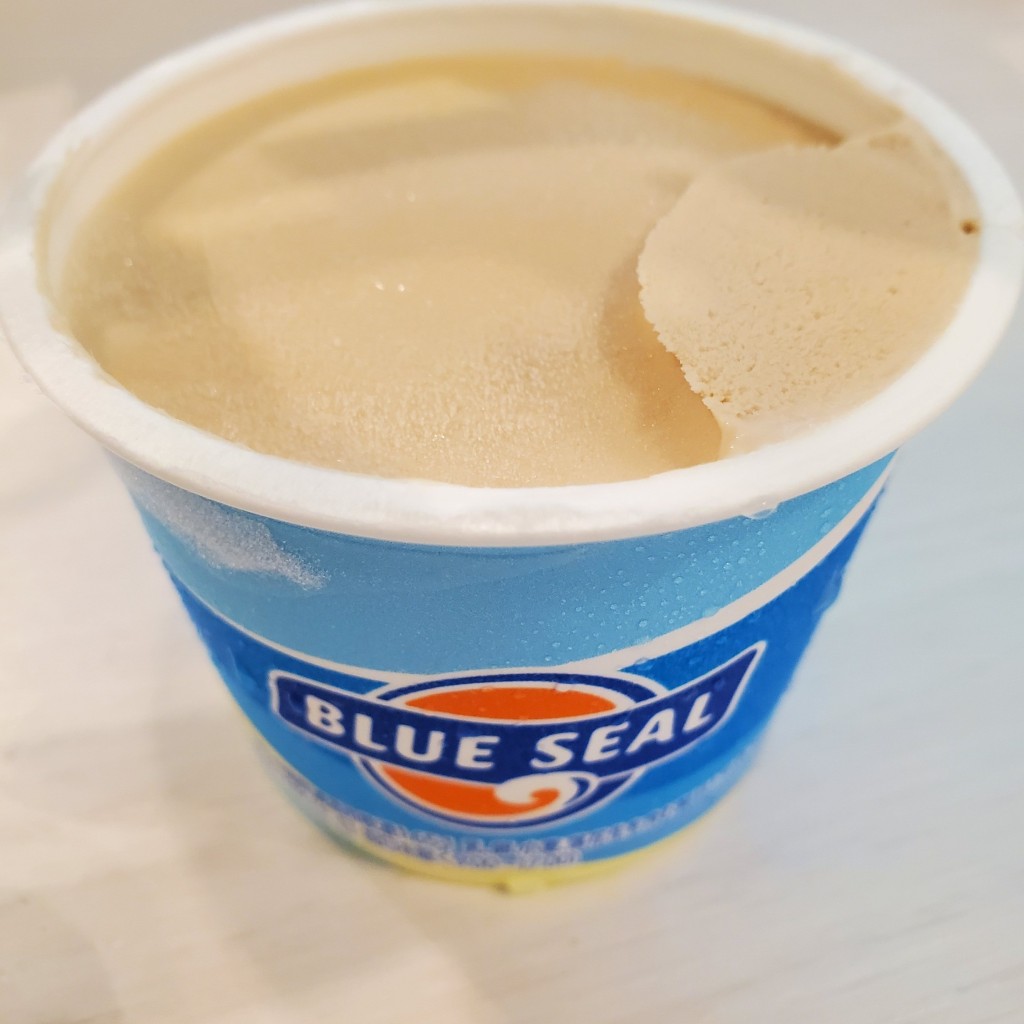 ユーザーが投稿したギフトカップ 沖縄黒糖の写真 - 実際訪問したユーザーが直接撮影して投稿した赤池町アイスクリームブルーシール プライムツリー赤池店の写真